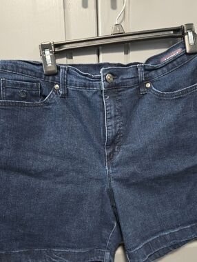 Gloria Vanderbilt Women's Navy Blue Denim Shorts